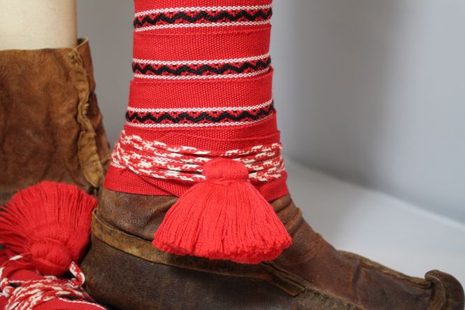 Hovedbilde Nissonolbmo/damebånd - Rød