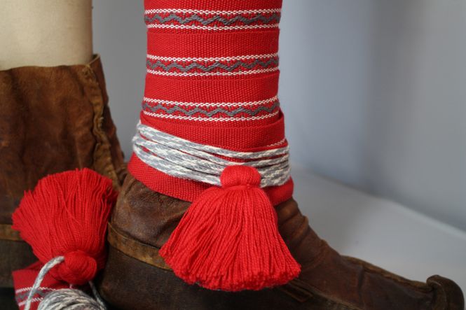 Hovedbilde Nissonolbmo/damebånd - Rød